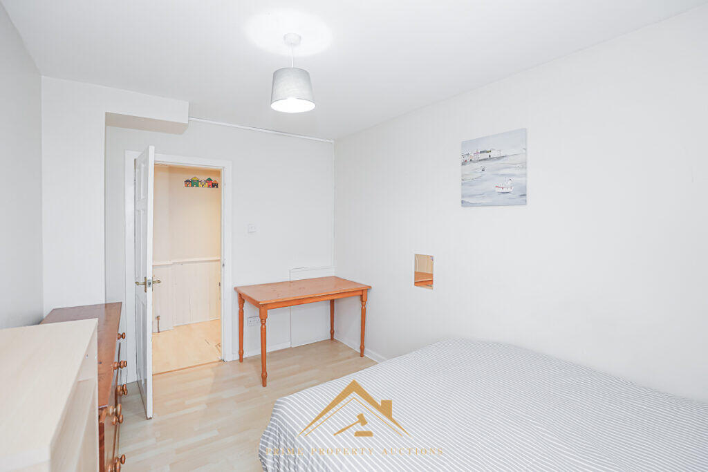 Additional property image - 24 Ash Hill Road, Aberdeen, AB16 5HJ