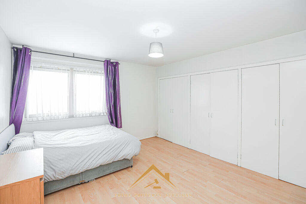 Additional property image - 24 Ash Hill Road, Aberdeen, AB16 5HJ