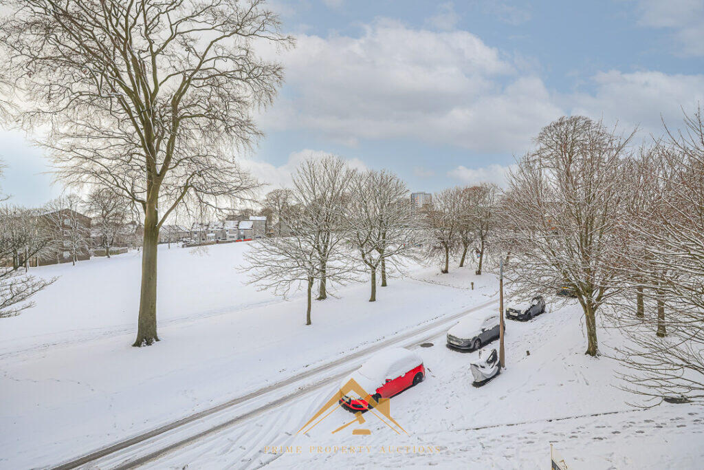 Additional property image - 24 Ash Hill Road, Aberdeen, AB16 5HJ