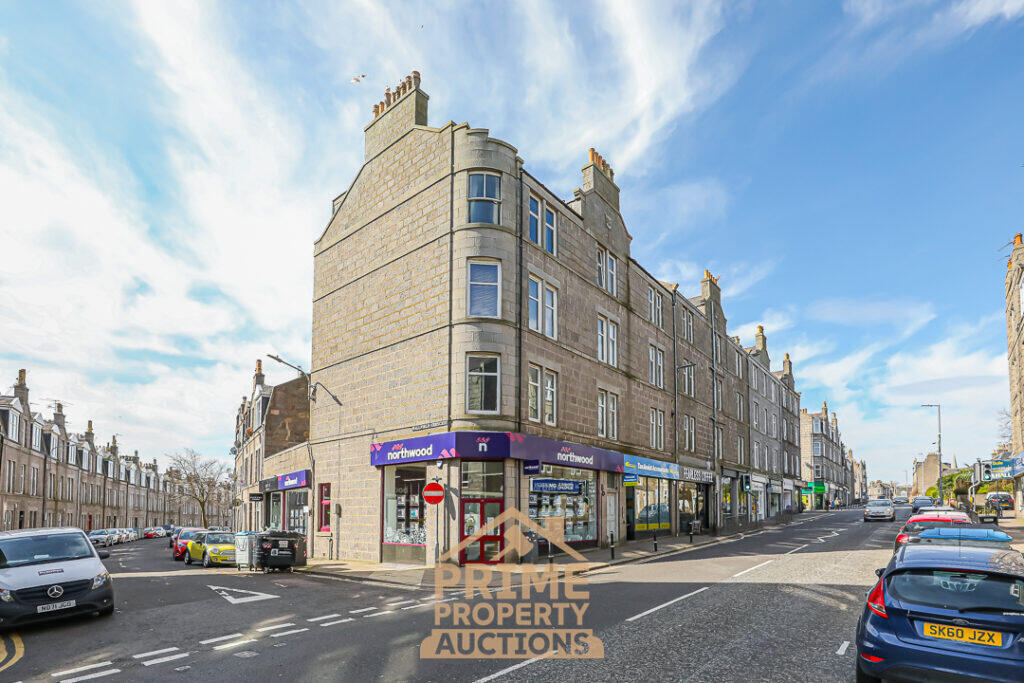 Main image of property: 209 Rosemount Place, Flat 7, Aberdeen, AB25 2XS