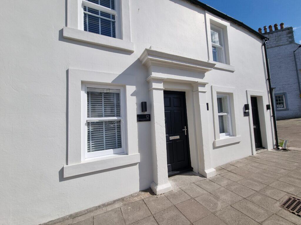 Main image of property: 12/12A Dashwood Square, Newton Stewart, DG8 6EQ