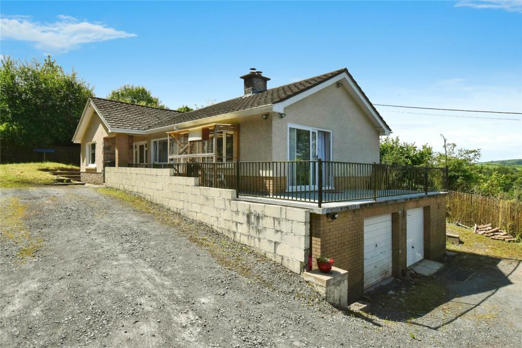 Main image of property: Fairwinds, Alltycnap Road, Johnstown, Carmarthen, SA31 3QY