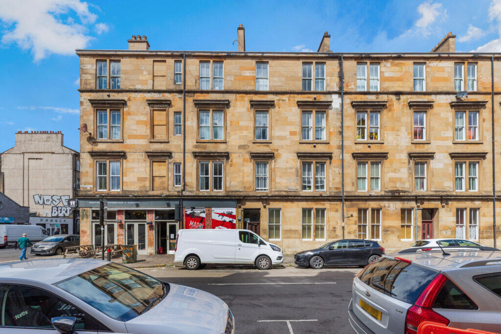 Main image of property: Flat 2/1, 238 Berkeley Street, Glasgow, G3 7HQ