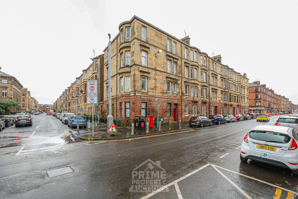 Main image of property: 182 Calder Street 1/2, Glasgow, G42 7QR