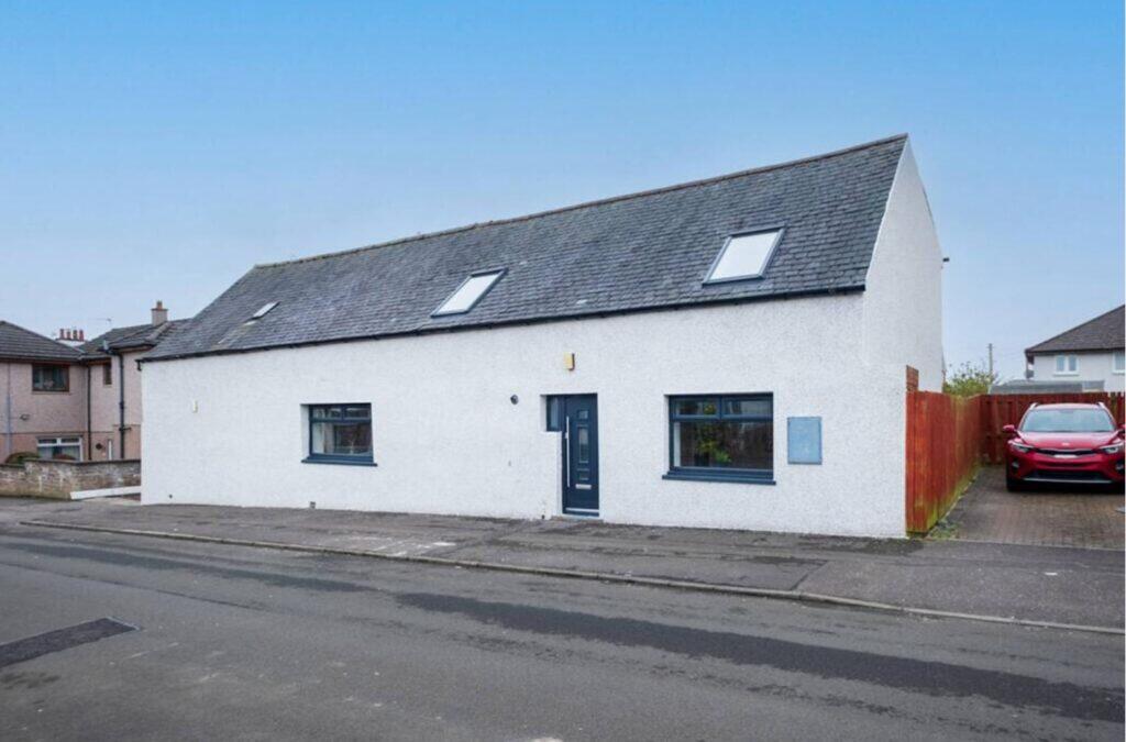 Main image of property: 26 Symers Street, Dundee, DD3 9EZ