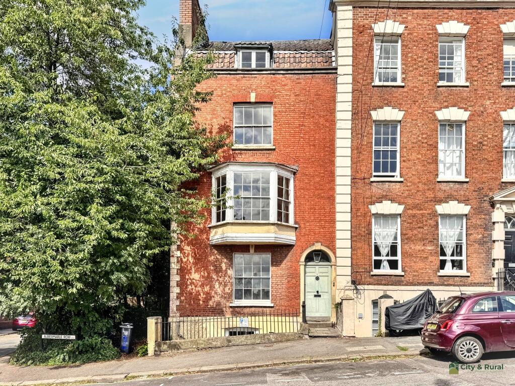 Main image of property: 1 Albermarle Row, Cliftonwood, Bristol BS8 4LY
