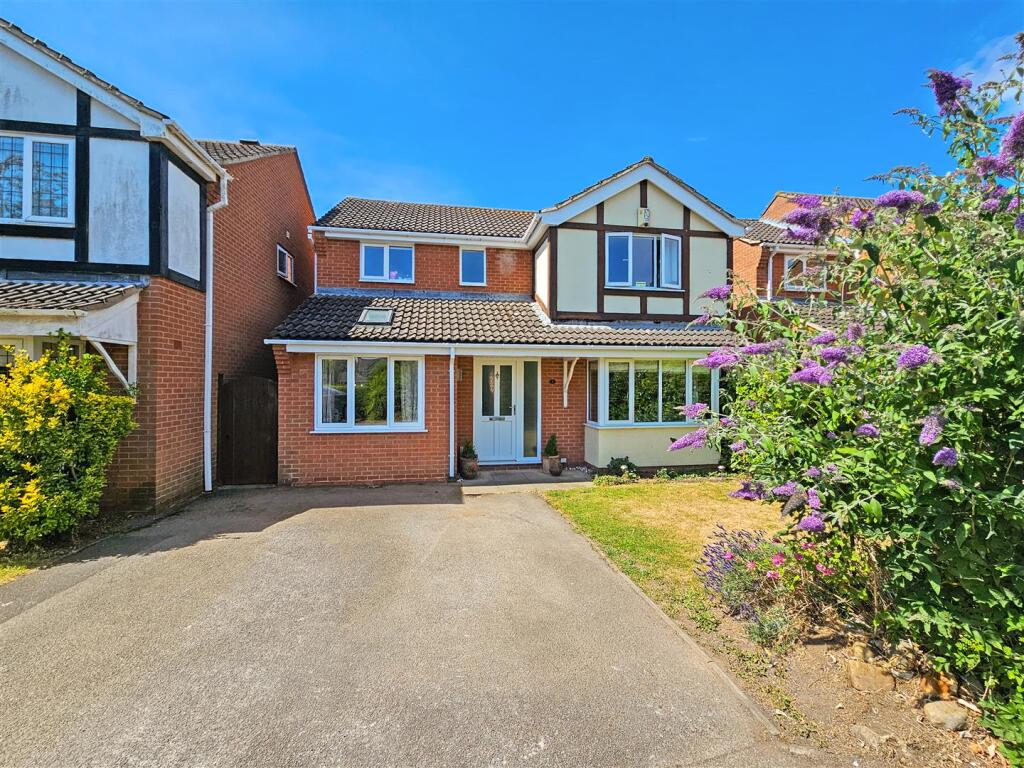 Main image of property: Lambourne Crescent, Lowdham, Nottingham