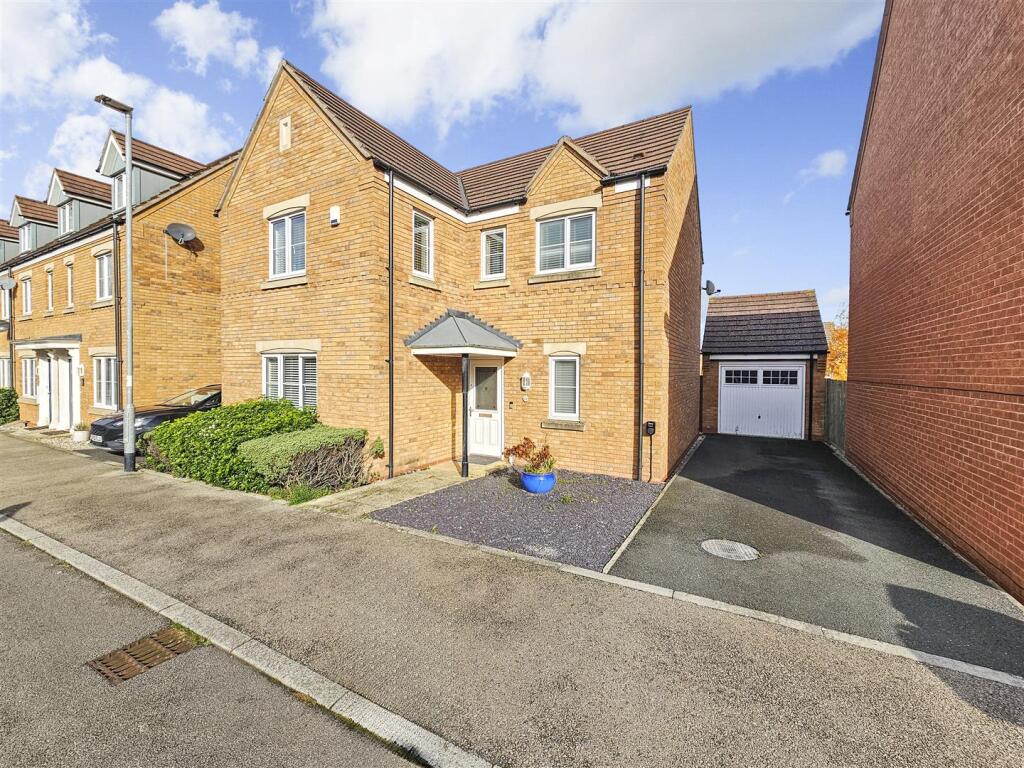 Main image of property: Frome Gardens, Bingham, Nottingham
