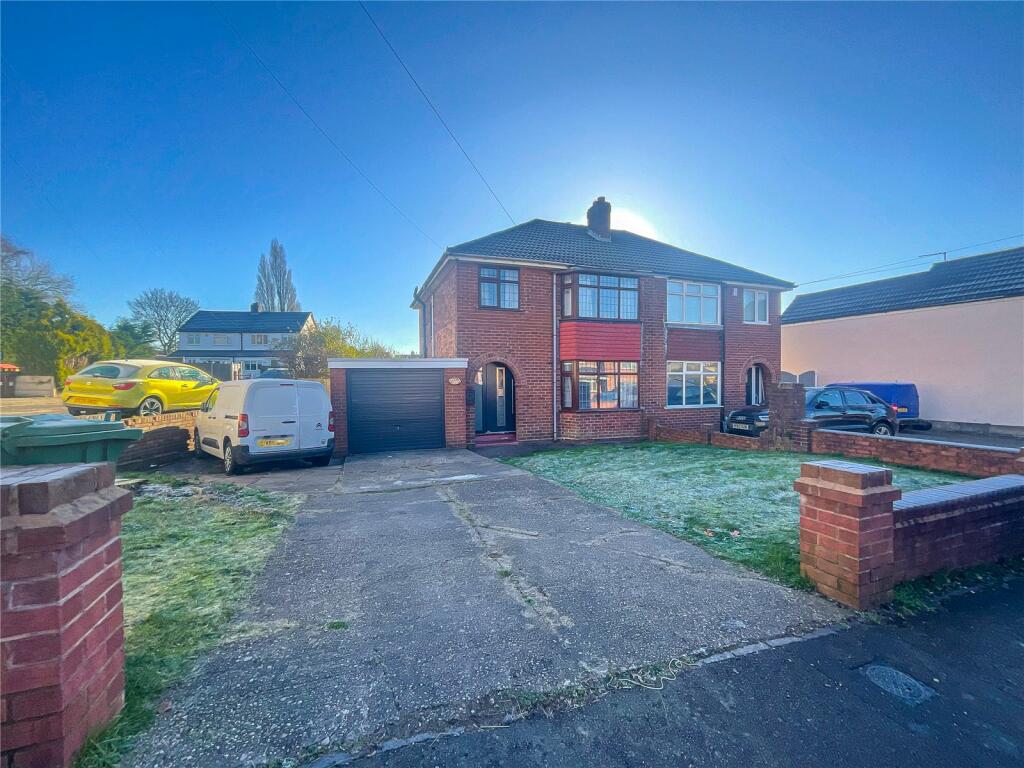 3 bedroom semidetached house for sale in Cannock Road, Cannock