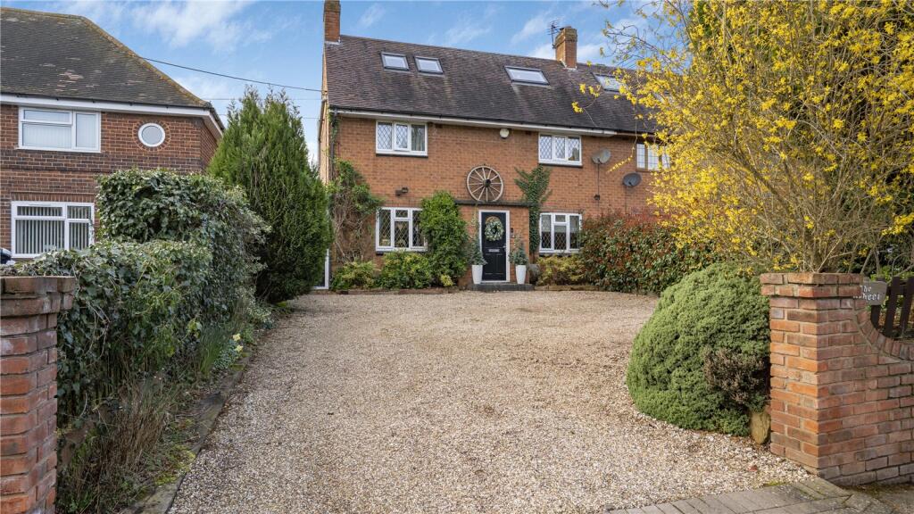 4 bedroom semidetached house for sale in School Lane, Lea Marston