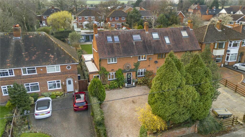 4 bedroom semidetached house for sale in School Lane, Lea Marston