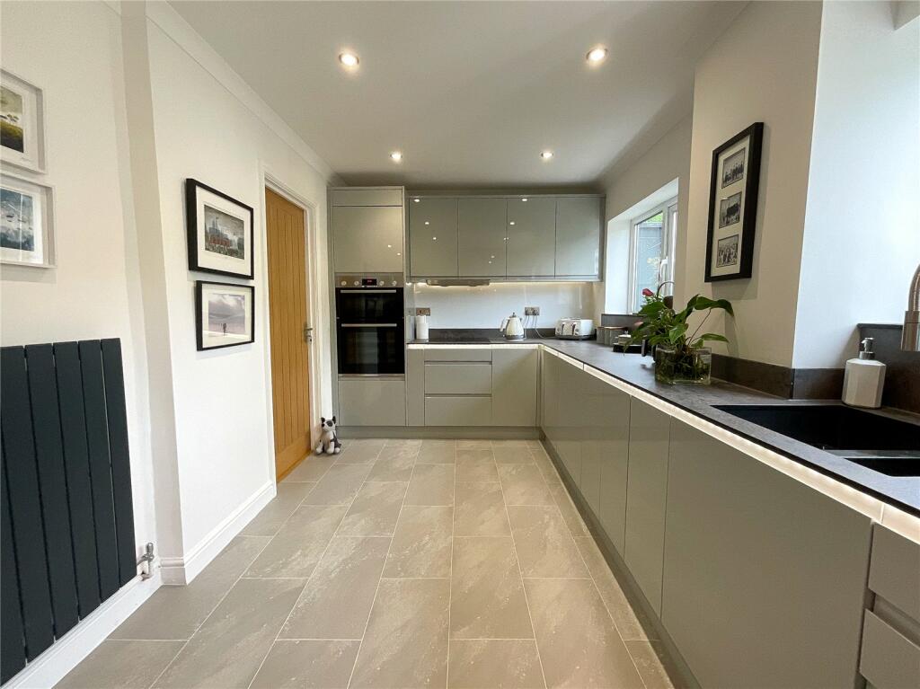 Additional property image - Tyne Close, Birmingham, West Midlands, B37