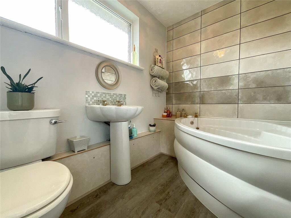 Additional property image - Tyne Close, Birmingham, West Midlands, B37