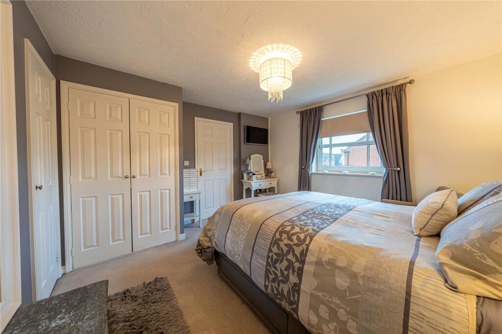 Additional property image - Plantation Drive, Sutton Coldfield, West Midlands, B75
