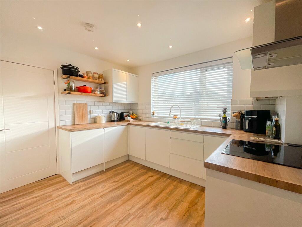 Additional property image - Lingfield Avenue, Birmingham, West Midlands, B44