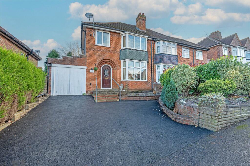 Additional property image - Douglas Road, Sutton Coldfield, West Midlands, B72