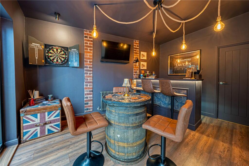 Additional property image - Tamworth Road, Sutton Coldfield, West Midlands, B75