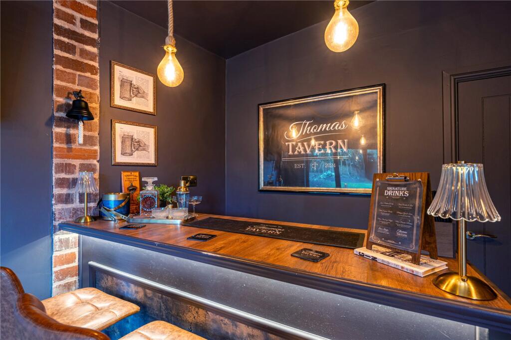 Additional property image - Tamworth Road, Sutton Coldfield, West Midlands, B75