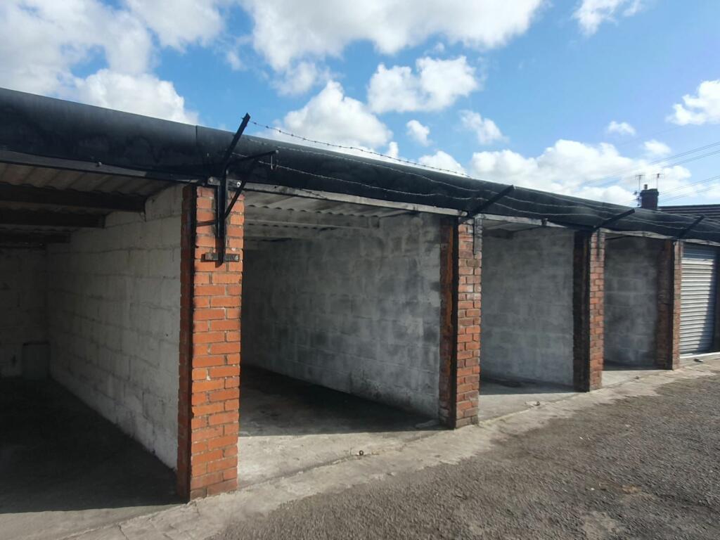 Land for sale in Pencwmdu, Pontardawe, Swansea, Castellnedd Port