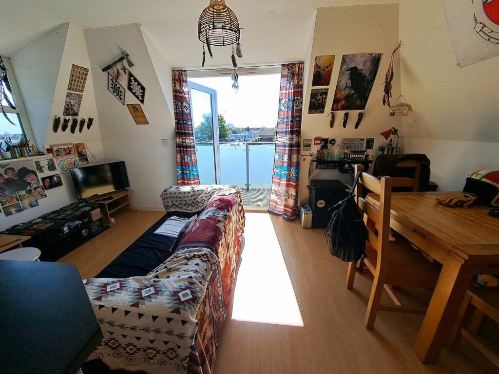 Additional property image - Upper Avenue, Eastbourne, East Sussex, BN21 3XH
