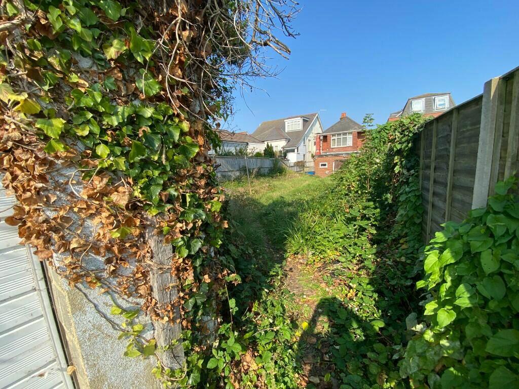 Additional property image - Bargates, Christchurch, Dorset, BH23 1QL