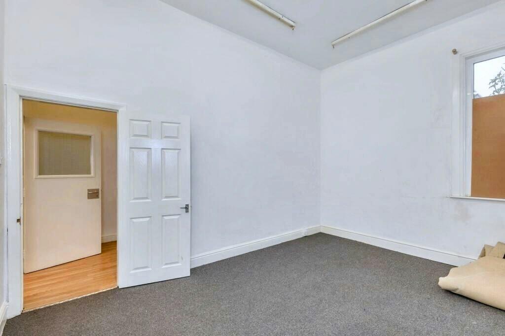 Additional property image - Whitby Road, Ellesmere Port, Cheshire, CH65 8AB