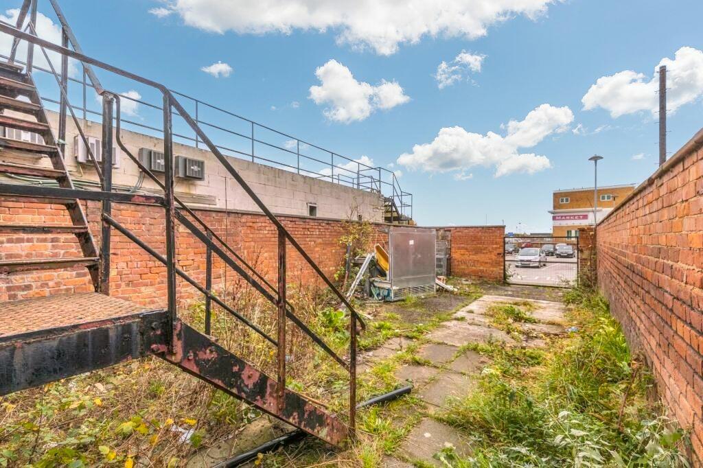 Additional property image - Whitby Road, Ellesmere Port, Cheshire, CH65 8AB