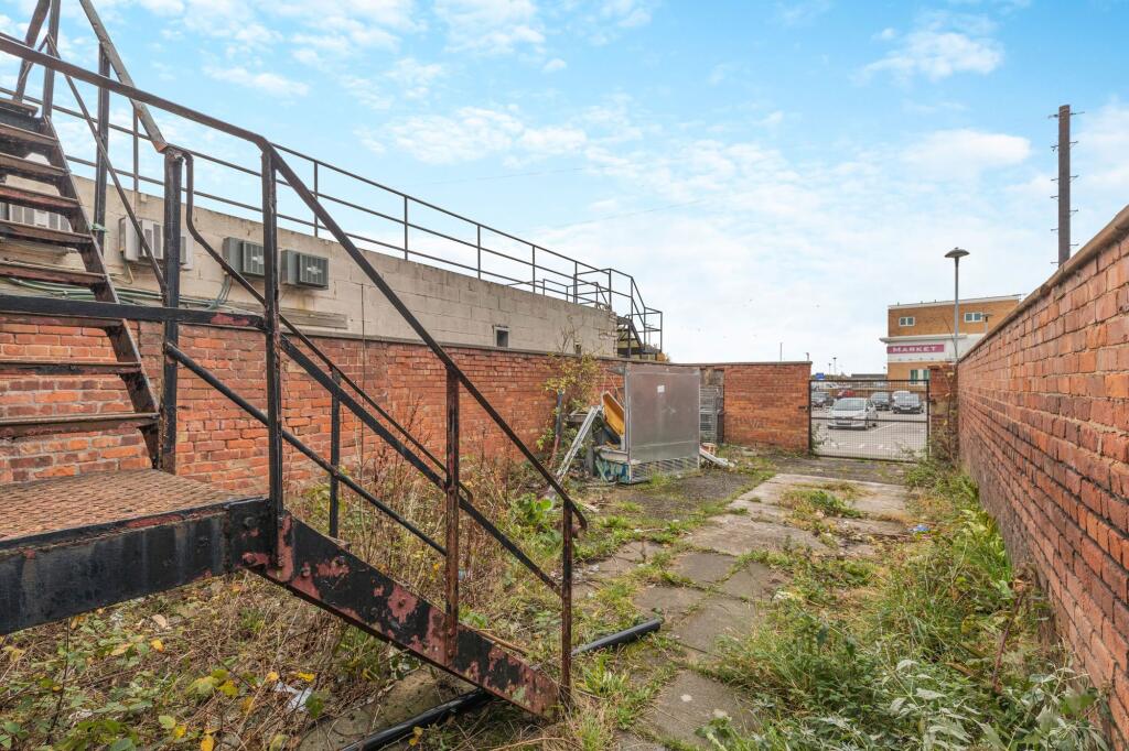 Additional property image - Whitby Road, Ellesmere Port, Cheshire, CH65 8AB
