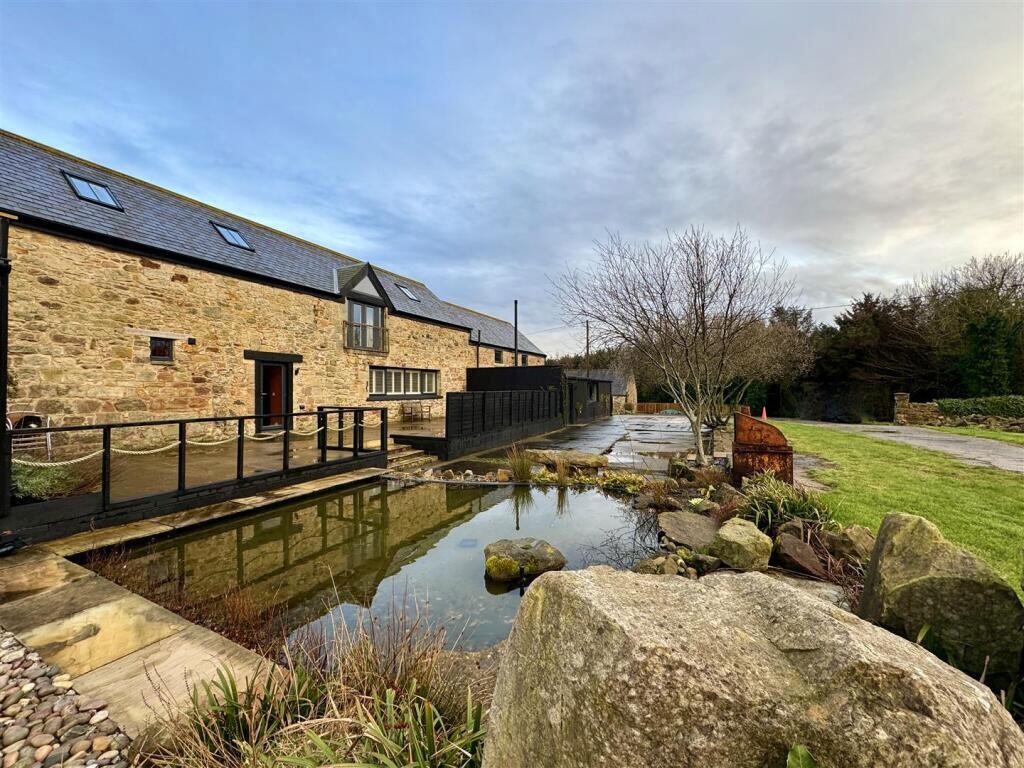 Main image of property: Ancroft Southmoor Farm, Northumberland, Berwick-upon-Tweed, Northumberland, TD15 2TD