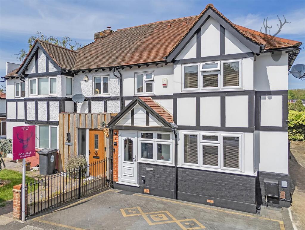Main image of property: New Road, Chingford