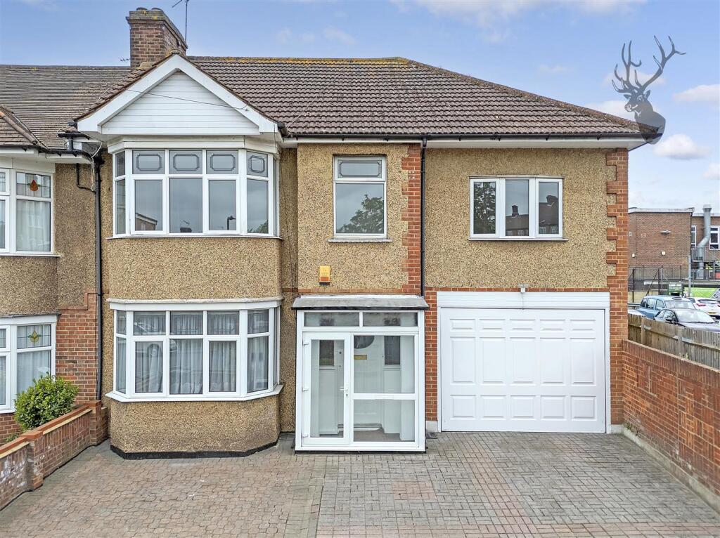 Main image of property: Richmond Avenue, North Chingford