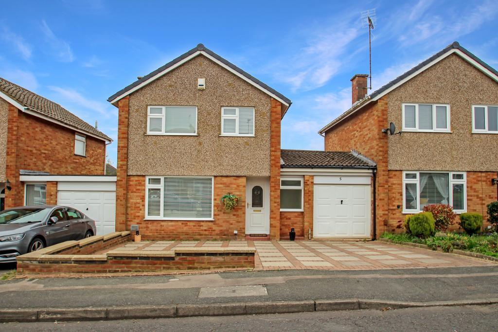Main image of property: Tay Road, Bletchley, Milton Keynes, MK3 7QL