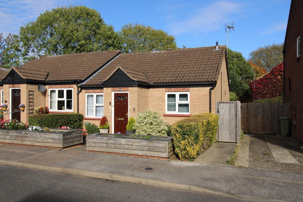 Main image of property: Germander Place, Conniburrow, Milton Keynes, Buckinghamshire, MK14 7DP