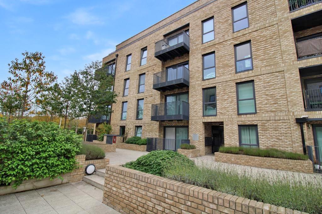 Main image of property: 6 Canal Street, Campbell Park, Milton Keynes, Buckinghamshire, MK9 4BR