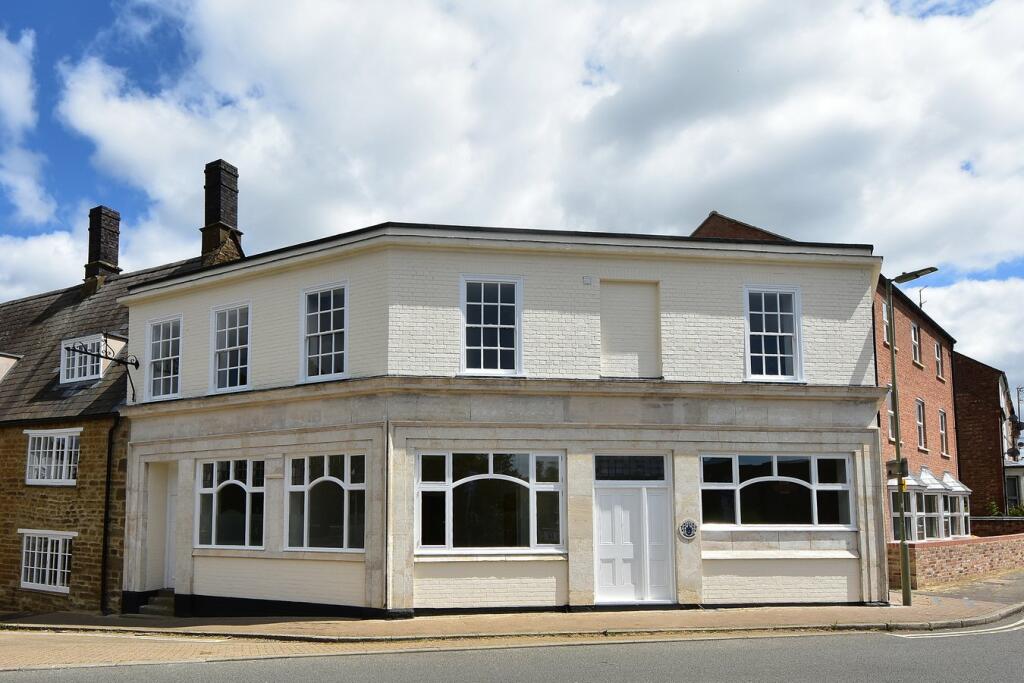 Main image of property: Causeway, Banbury, OX16