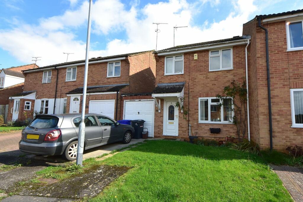 Main image of property: Kensington Close, Kings Sutton, OX17