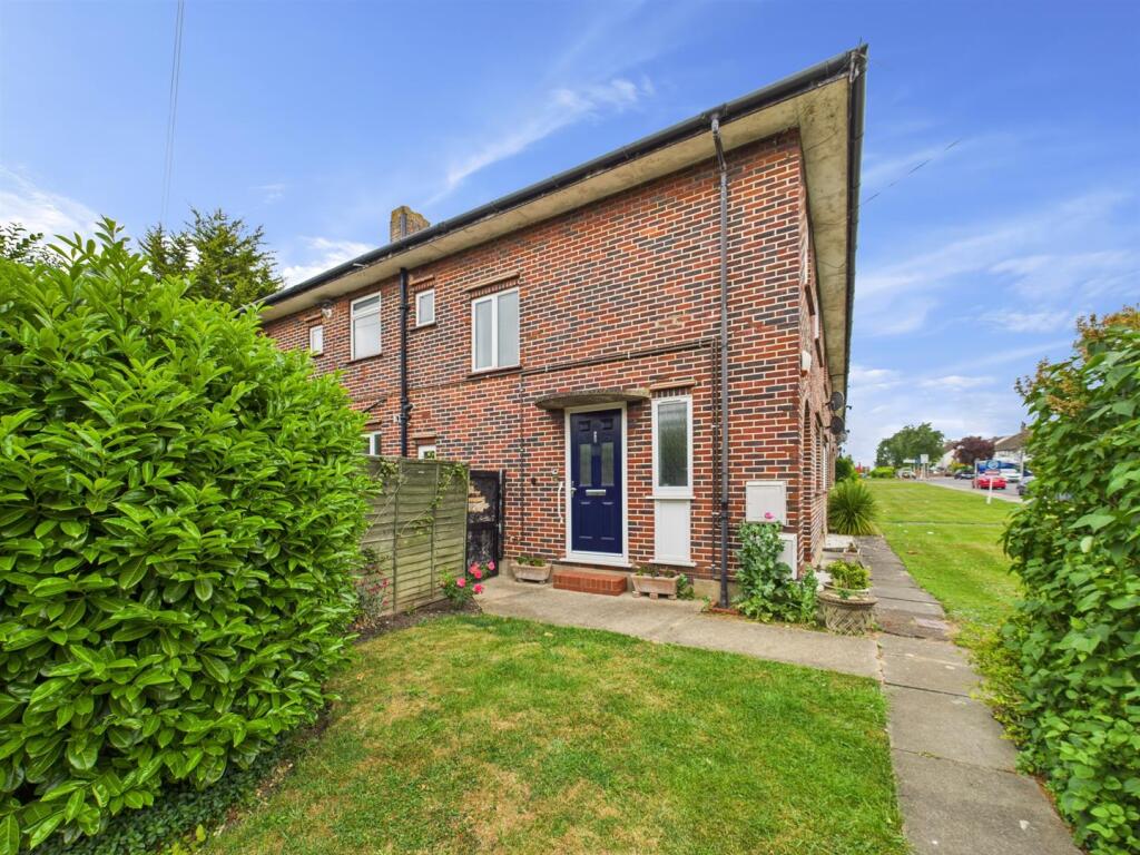 Main image of property: Southbourne Gardens, Ruislip