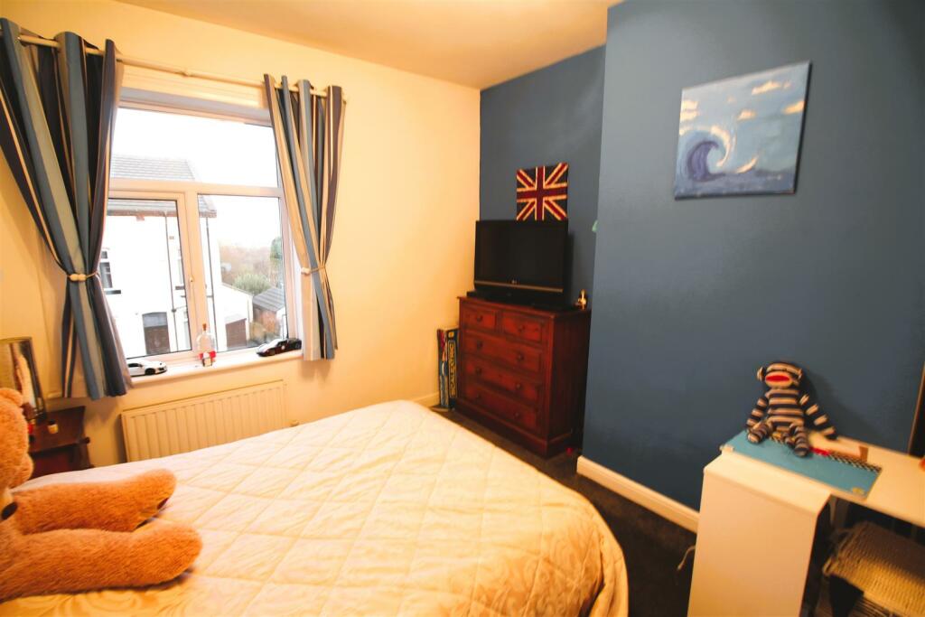 Additional property image - Mayfield View, Wyke, Bradford