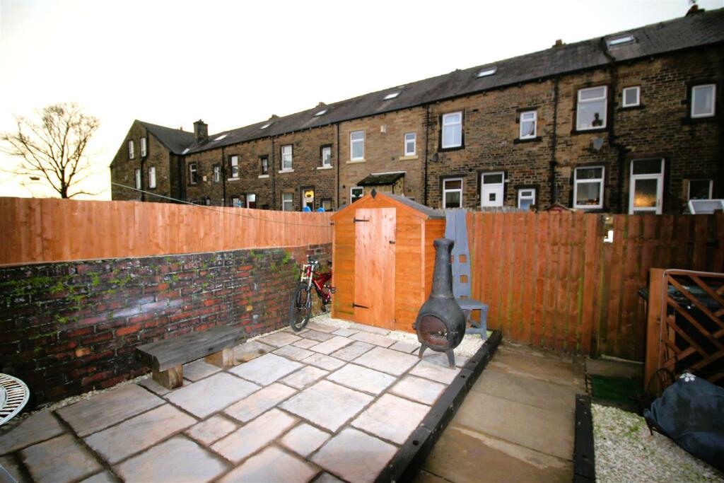 Additional property image - Mayfield View, Wyke, Bradford