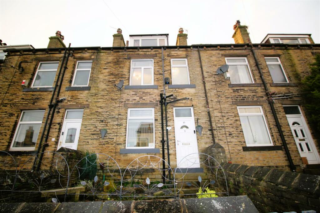 Additional property image - Mayfield View, Wyke, Bradford