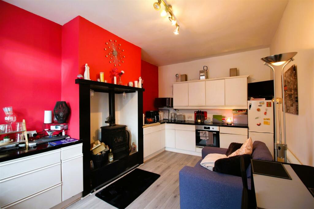 Additional property image - Wilson Road, Wyke, Bradford