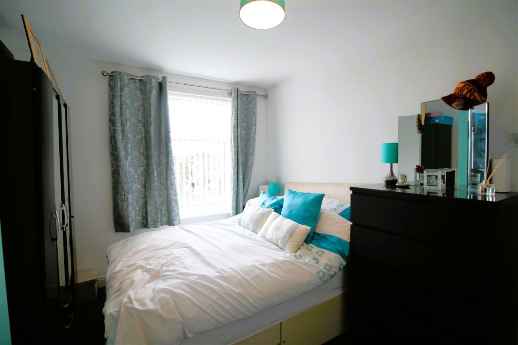 Additional property image - Wilson Road, Wyke, Bradford