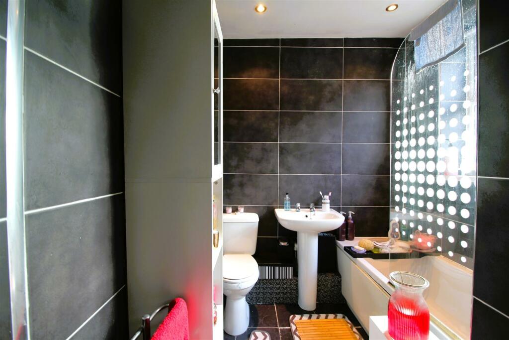 Additional property image - Wilson Road, Wyke, Bradford