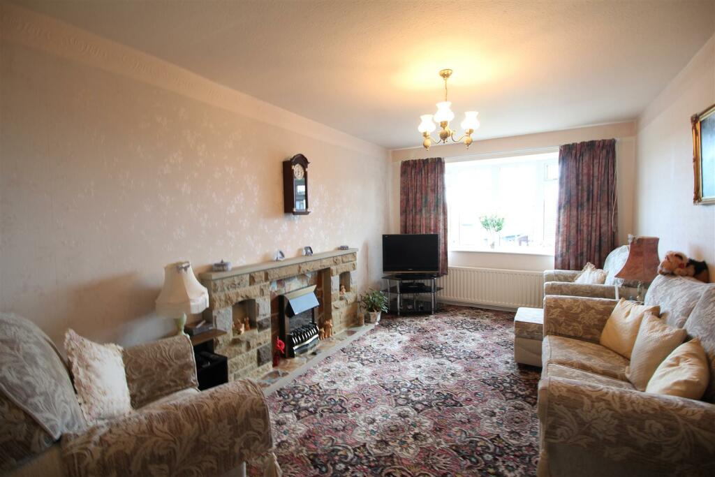 Additional property image - Markfield Close, Low Moor, Bradford