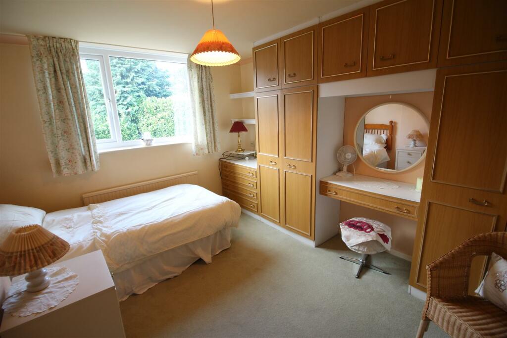 Additional property image - Markfield Close, Low Moor, Bradford