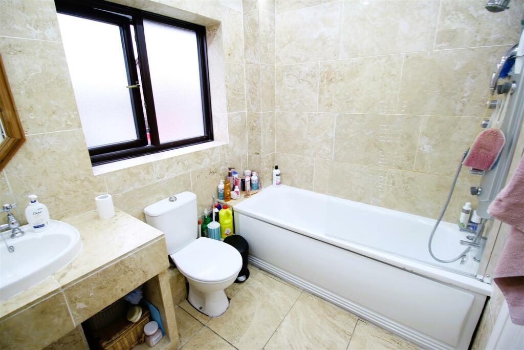 Additional property image - Cambrian Bar, Low Moor, Bradford