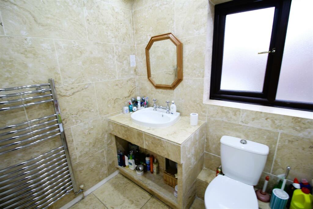 Additional property image - Cambrian Bar, Low Moor, Bradford