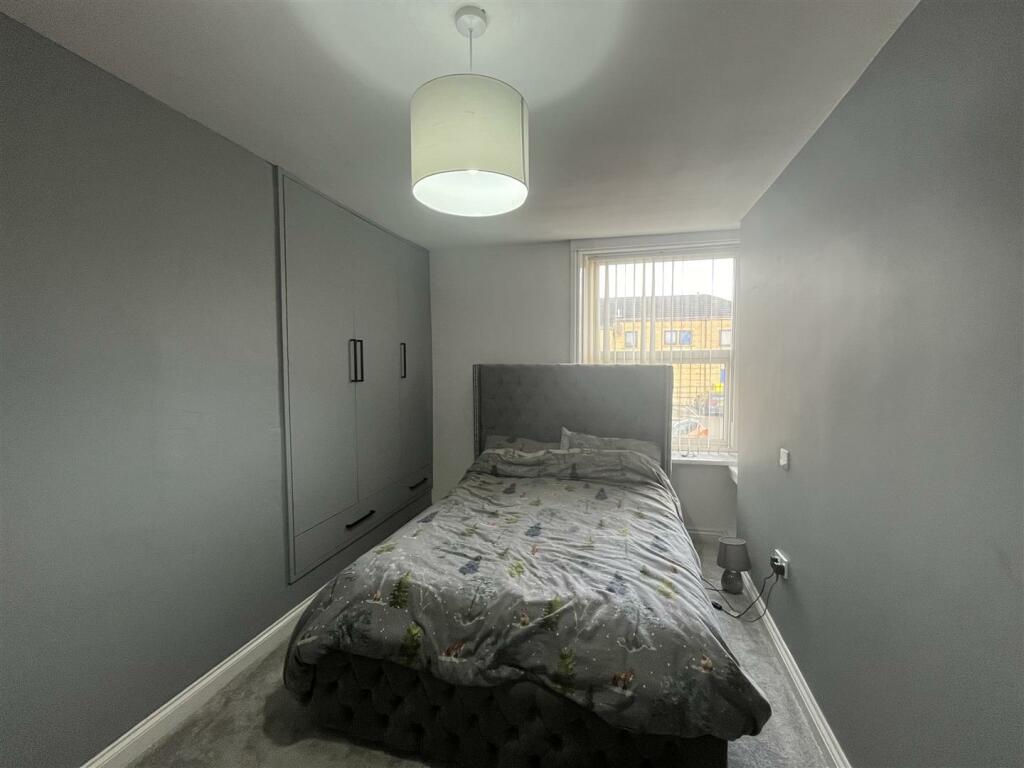 Additional property image - Speights Place, Bradford