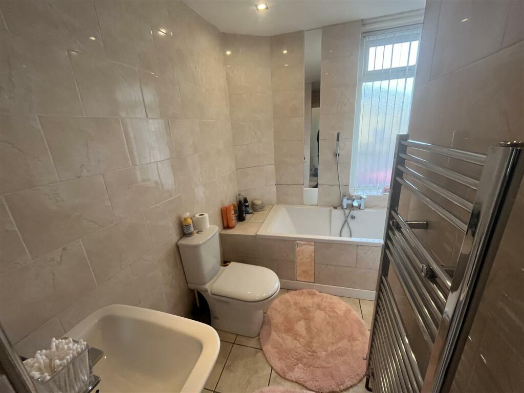 Additional property image - Speights Place, Bradford