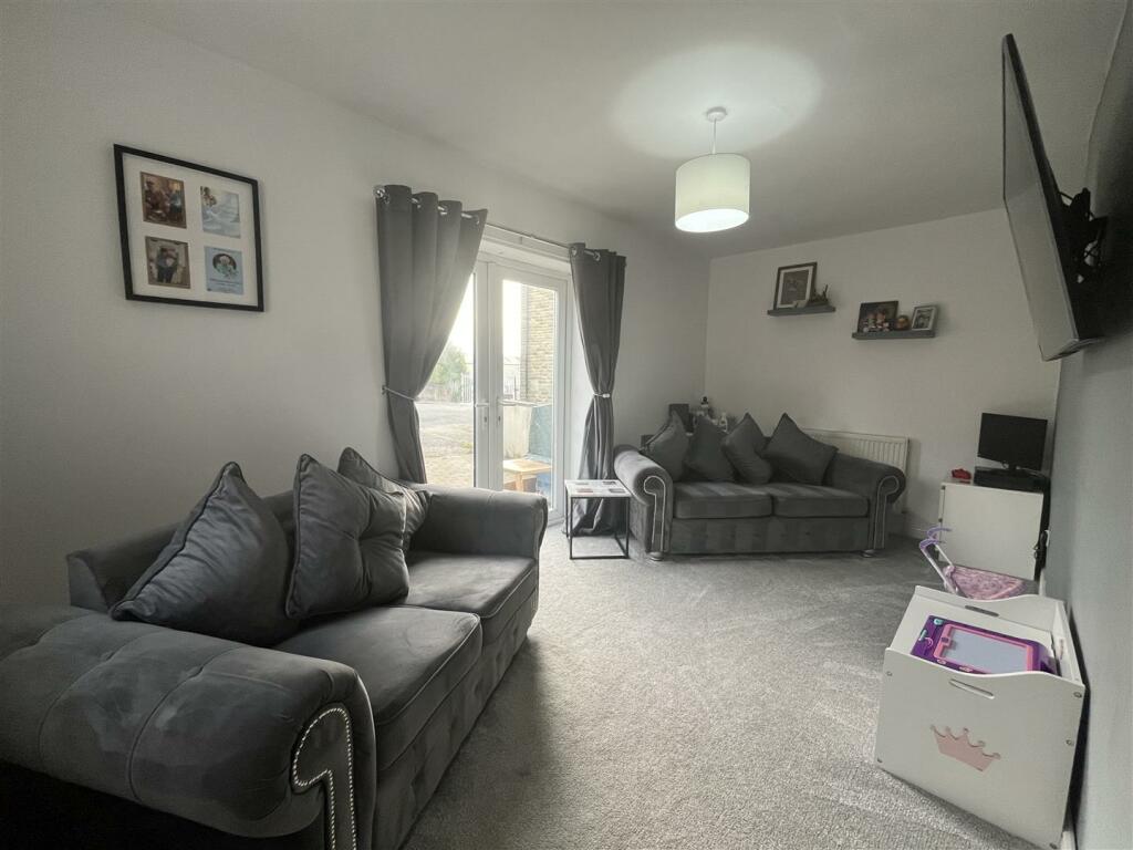 Additional property image - Speights Place, Bradford